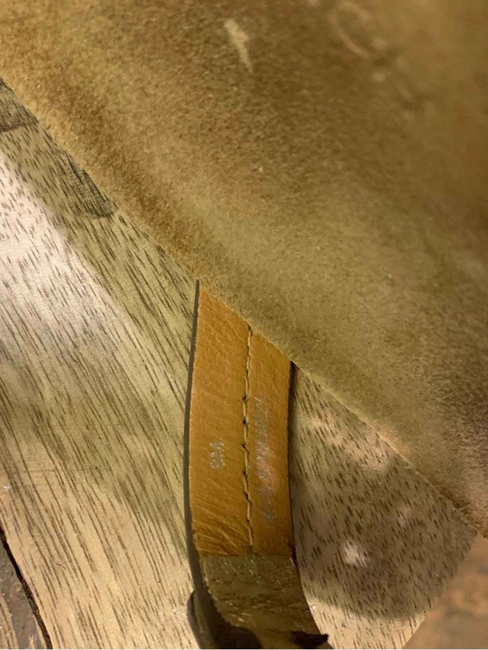 Tory Burch Metallic gold logo Thong Sandals - Picture 4 of 7